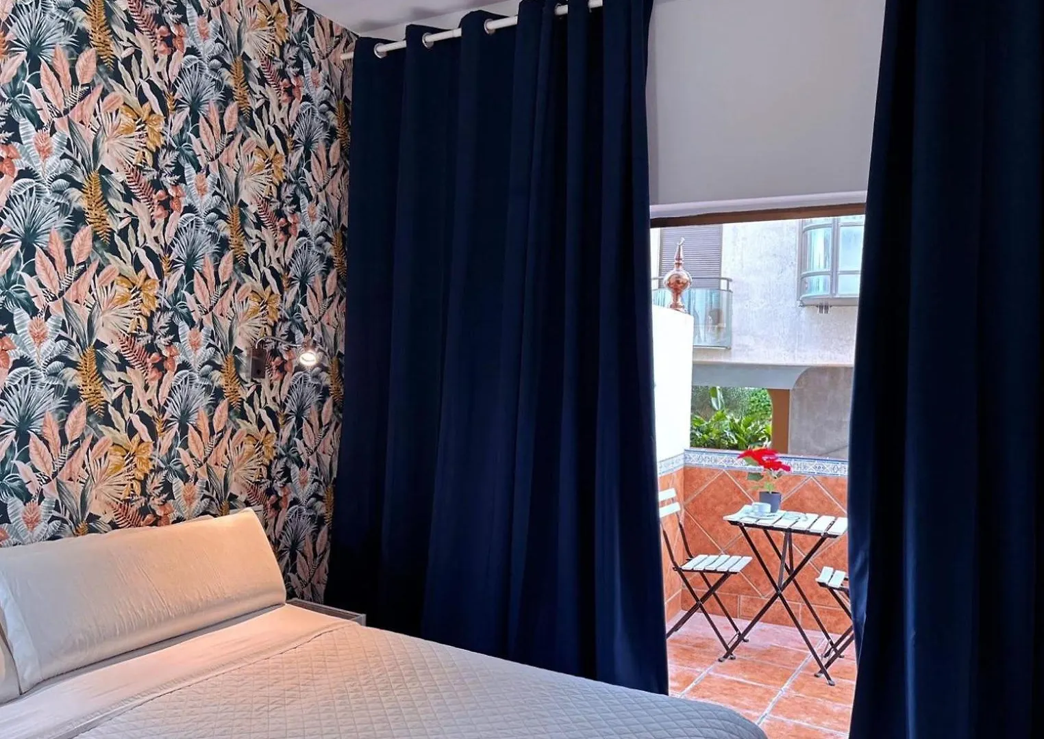 Hostal Guadalupe Торремолинос Гостевой дом